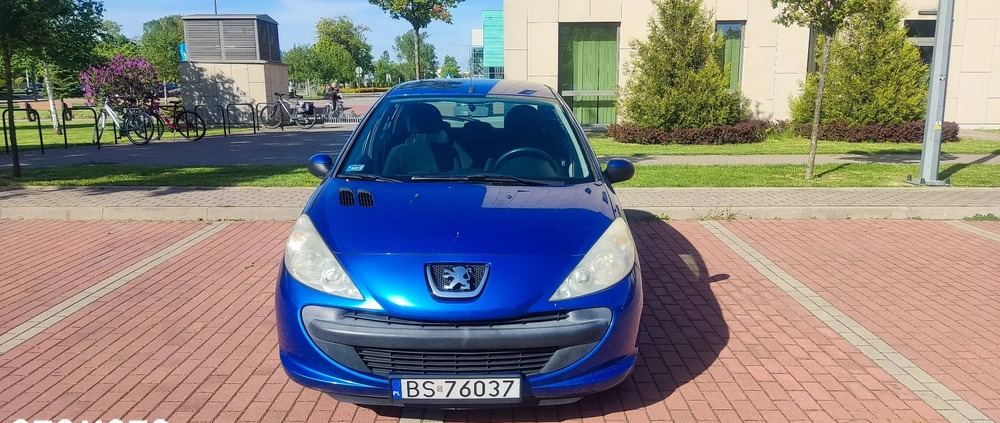 Peugeot 206 plus cena 10900 przebieg: 119000, rok produkcji 2010 z Suwałki małe 46